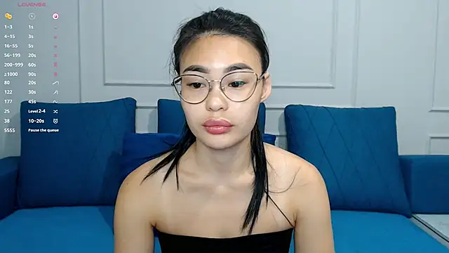 Snapshot of kwana_colada chatting on October 7, 1:30 pm kwana colada online show from October 7, 1:30 pm