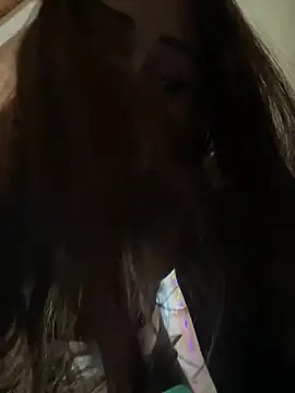 Snapshot of Kira_tattoo chatting on December 13, 6:05 pm Kira tattoo online show from December 13, 6:05 pm