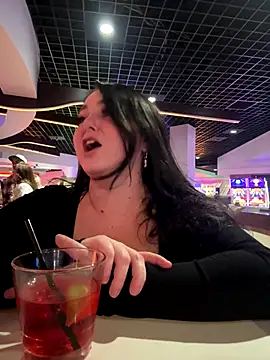 Snapshot of Kira_tattoo chatting on November 23, 2:11 am Kira tattoo online show from November 23, 2:11 am