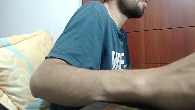 fvckolombianguyy online show from February 17, 1:25 am