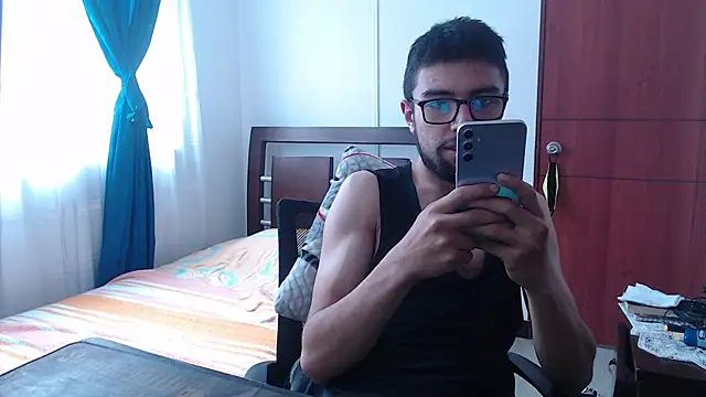 fvckolombianguyy online show from February 26, 6:54 pm