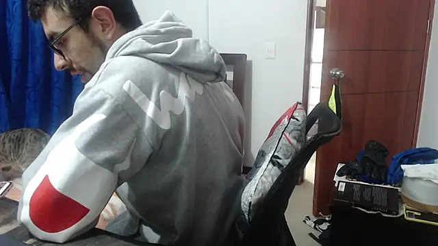 fvckolombianguyy online show from February 26, 11:48 pm