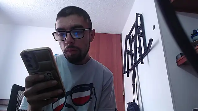 fvckolombianguyy online show from March 12, 3:29 pm