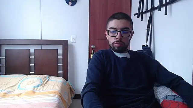 fvckolombianguyy online show from March 12, 9:56 pm