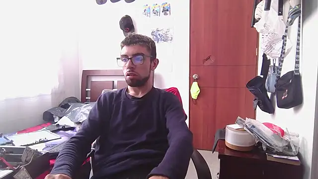fvckolombianguyy online show from March 26, 4:34 pm