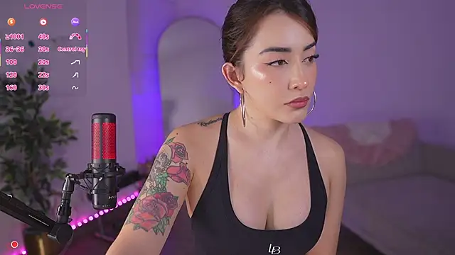 CATALINA RESTREPO online show from February 24, 12:20 am