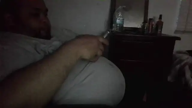 Snapshot of Pantychubs69 chatting on September 27, 1:43 am Pantychubs69 online show from September 27, 1:43 am