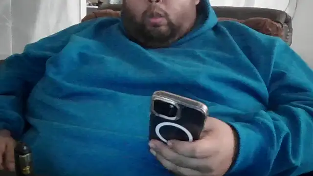 Snapshot of Pantychubs69 chatting on October 15, 6:41 pm Pantychubs69 online show from October 15, 6:41 pm