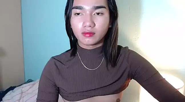 Snapshot of CasandraDiaz chatting on February 5, 5:41 am CasandraDiaz online show from February 5, 5:41 am