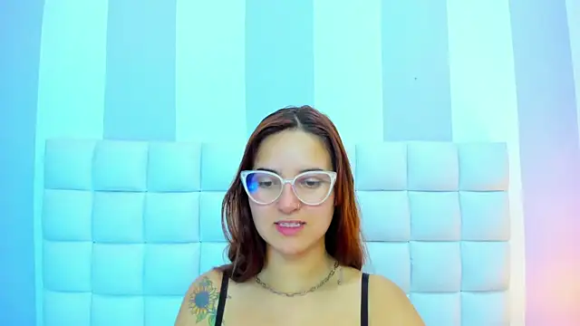 teresasroom  online show from April 11, 2:05 am