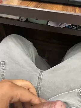 kavilv69fuck online show from January 2, 12:24 pm