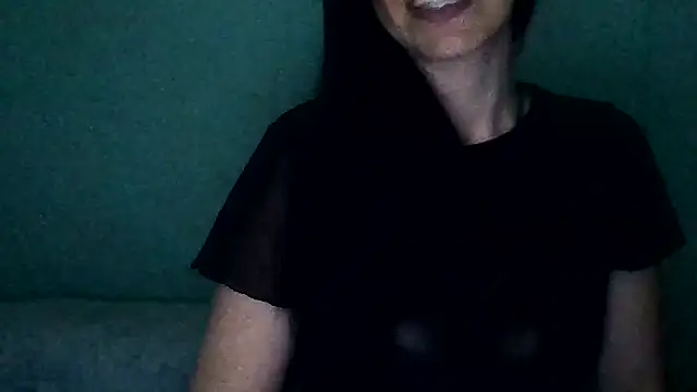 chicacastilla online show from April 5, 6:21 am