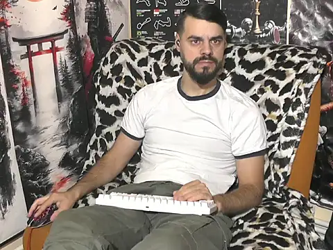 00george online show from December 15, 7:56 am