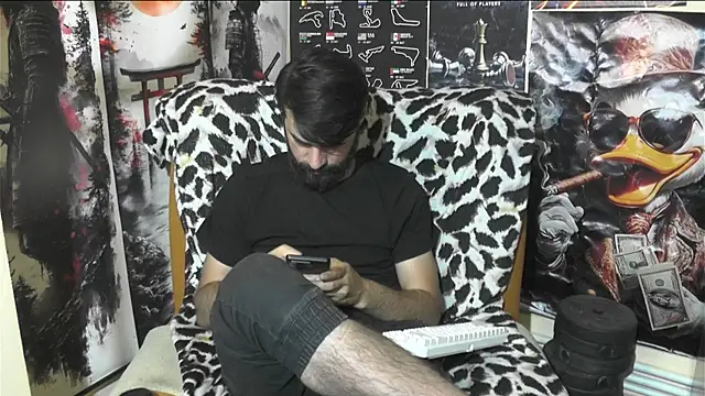 00george online show from May 26, 11:45 pm
