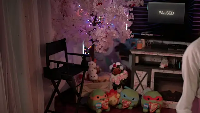 Nikki Torres online show from February 4, 3:23 am