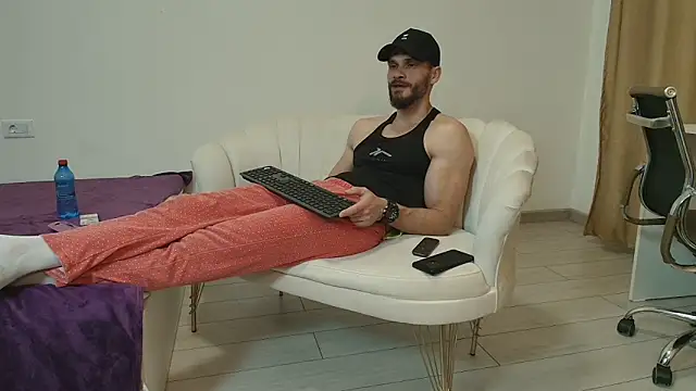 MauroTwin online show from February 1, 5:55 pm