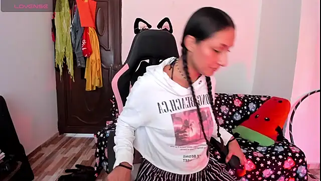 adrena 10 online show from February 13, 6:59 pm