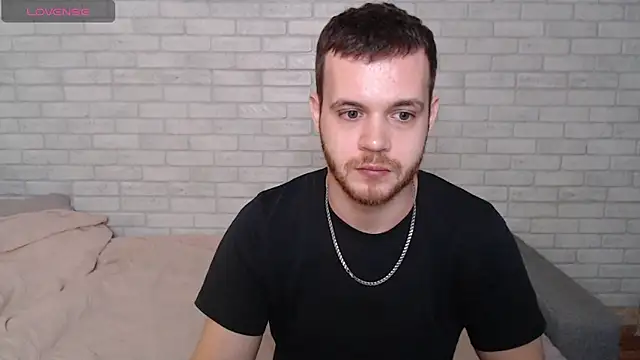 Alexxx horny online show from April 7, 10:26 am