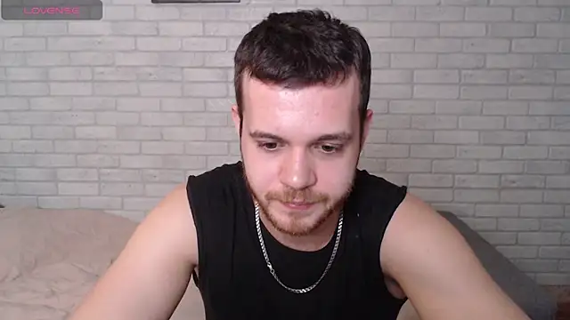 Alexxx horny online show from April 24, 11:01 am