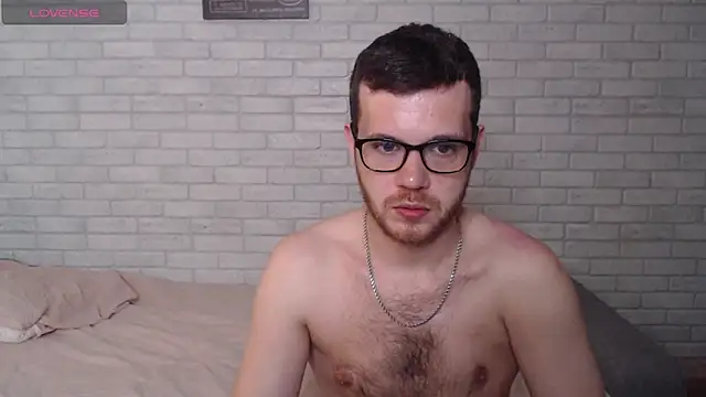 Snapshot of Alexxx_horny chatting on July 17, 6:24 pm Alexxx horny online show from July 17, 6:24 pm