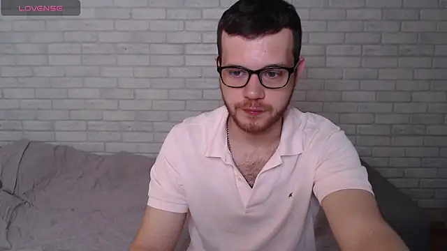 Snapshot of Alexxx_horny chatting on July 21, 7:32 am Alexxx horny online show from July 21, 7:32 am
