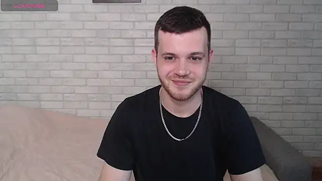 Snapshot of Alexxx_horny chatting on August 2, 1:42 pm Alexxx horny online show from August 2, 1:42 pm