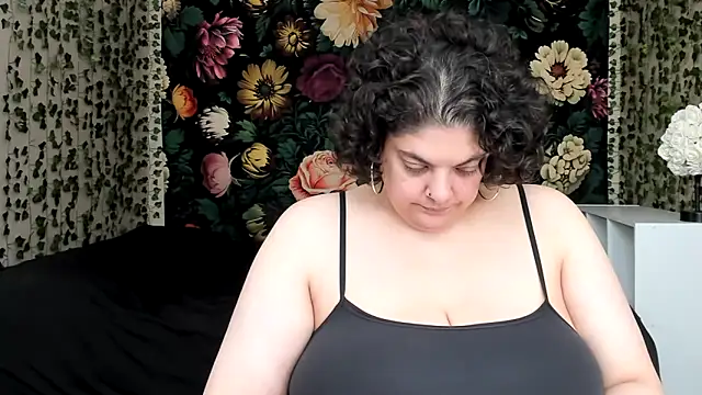 Exotic-Melons online show from April 16, 7:03 pm