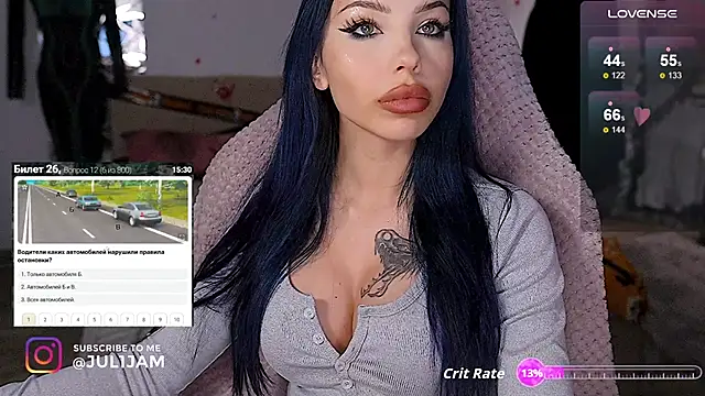 Snapshot of juli_jam chatting on October 13, 8:09 pm juli jam online show from October 13, 8:09 pm