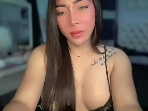 Snapshot of kristinestar chatting on January 12, 11:43 pm kristinestar online show from January 12, 11:43 pm