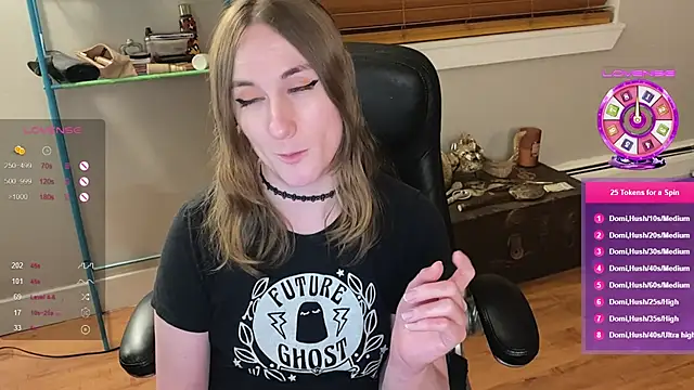 luluvaladon online show from February 6, 4:53 am