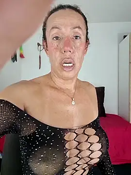 Snapshot of YOURSDEBORA chatting on December 18, 7:31 pm YOURSDEBORA online show from December 18, 7:31 pm