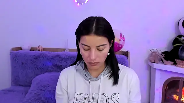 Arenne rouse online show from February 28, 8:39 pm