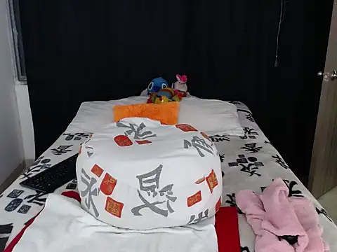 Snapshot of liseth_01hot chatting on December 8, 11:51 pm liseth 01hot online show from December 8, 11:51 pm