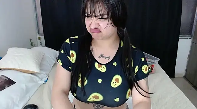 Snapshot of liseth_01hot chatting on February 16, 10:21 pm liseth 01hot online show from February 16, 10:21 pm