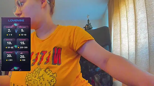 hot evil queen online show from February 10, 8:20 am