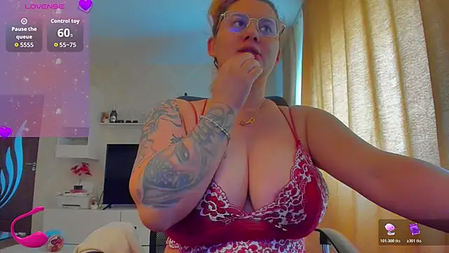 hot evil queen online show from January 18, 10:41 am