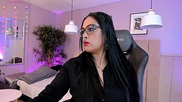 Inndrahot online show from December 3, 3:09 am