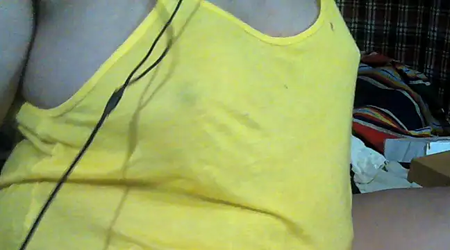 Snapshot of giga-bite chatting on March 16, 10:09 pm giga-bite online show from March 16, 10:09 pm