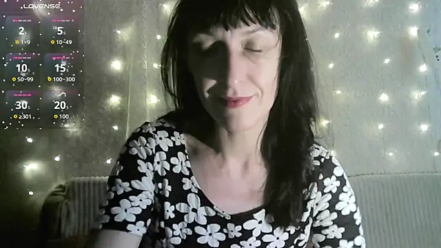 MarieODahliaS online show from October 25, 8:55 am