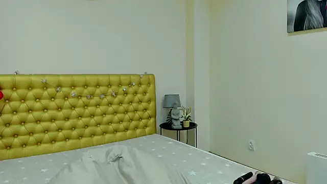 AlmaFancy online show from December 30, 6:53 am