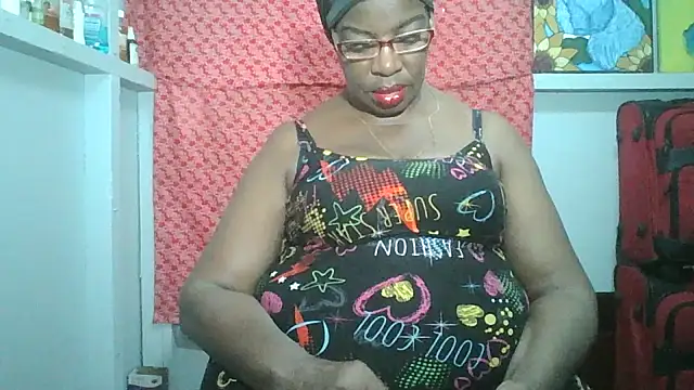 Snapshot of pink69pussy chatting on May 2, 12:26 am pink69pussy online show from May 2, 12:26 am