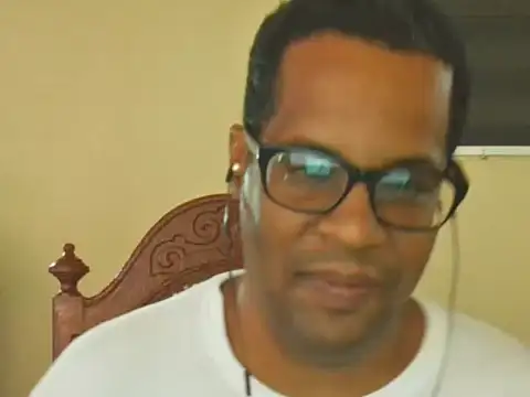 thesugar32 online show from October 21, 1:45 pm