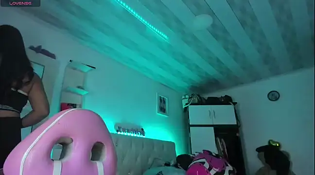 briitany hot online show from March 14, 12:10 am