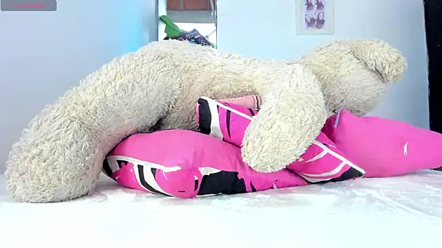 briitany hot online show from November 12, 5:24 pm