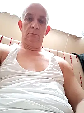 Snapshot of bigcock_marusz chatting on February 26, 12:58 pm bigcock marusz online show from February 26, 12:58 pm
