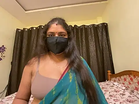 Snapshot of Love_4Sex chatting on January 20, 5:37 am Love 4Sex online show from January 20, 5:37 am
