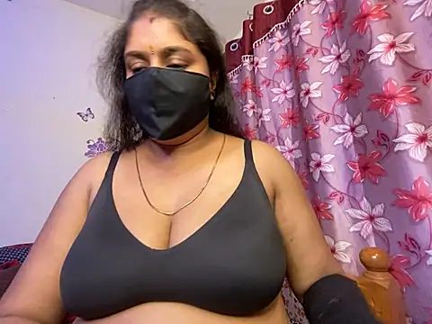 Snapshot of Love_4Sex chatting on March 13, 5:00 am Love 4Sex online show from March 13, 5:00 am
