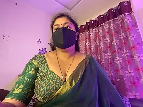 Love 4Sex online show from April 14, 5:35 am