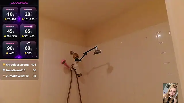 Blondiewithanass online show from October 27, 1:31 am