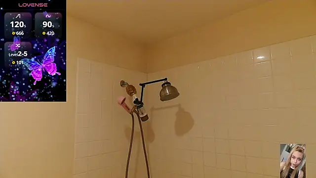 Blondiewithanass online show from February 10, 2:15 am